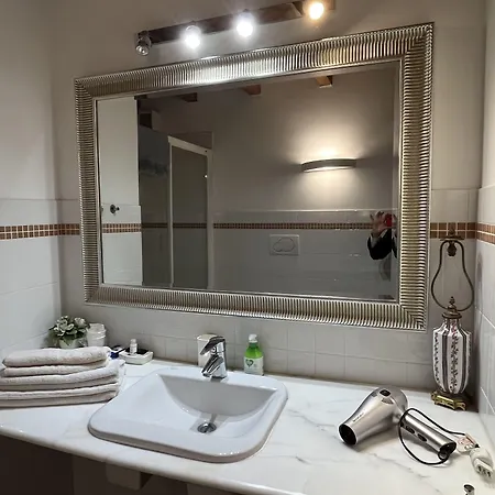 Casa Di B&B Arola (Emilia-Romagna)