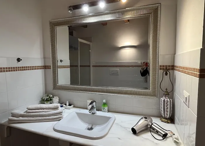 Casa Di فندق مبيت وإفطار Arola (Emilia-Romagna)